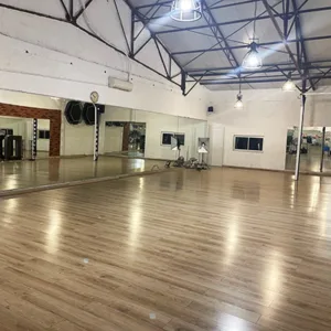 Salle de fitness du Savate Club Valentine